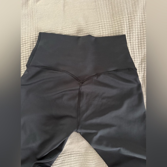 ALO Yoga Airlift High Waist Elongated Legging - Picture 8 of 9